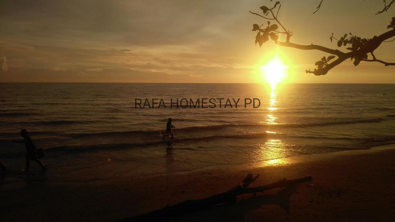 Rafa Homestay Pd Петалинг Джая Екстериор снимка